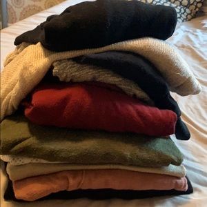 Bundle of 10 women’s sweaters